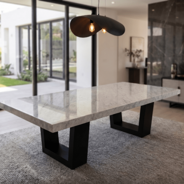 mesa carmona con base de madera en forma de dona
